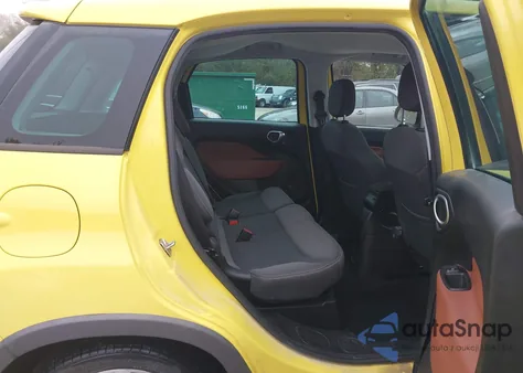 2014 Fiat 500L Trekking z USA, uszkodzony, nr VIN ZFBCFADH8EZ020763